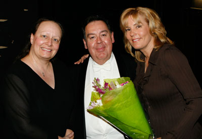 Concertmaster Nancy Roth, Hector Salazar, Karen Sharp